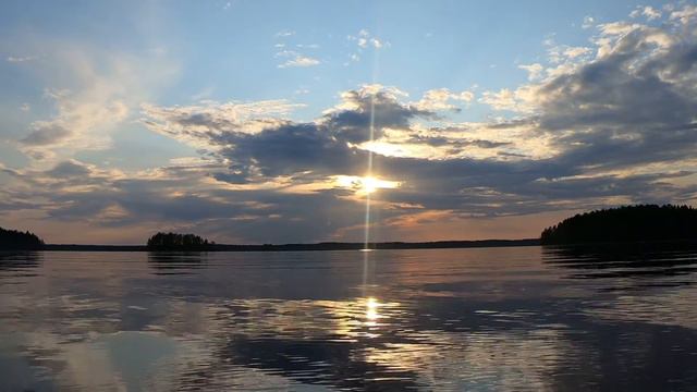 Звуки природы. Пение птиц, озеро, закат. Карелия! смотреть онлайн