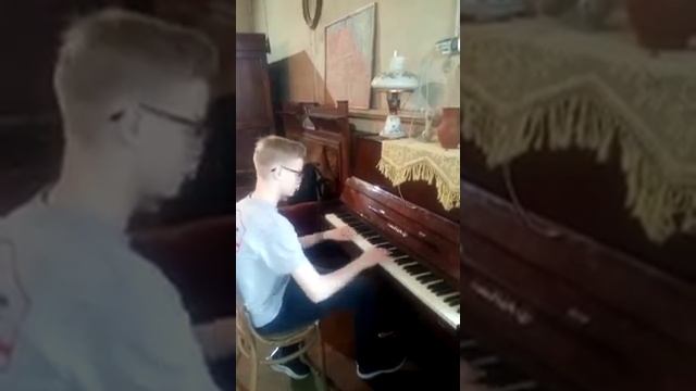 Вышний Волочёк. Усадьба Рябушинских. Пианино «Тверца» смотреть онлайн