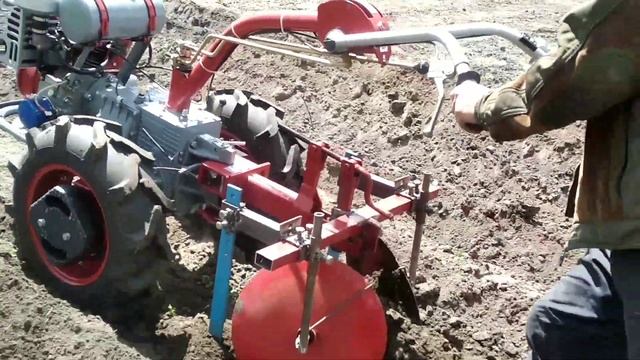 Окучиваем картофель переделанными дисковыми окучниками!!! Получится или нет????? смотреть онлайн