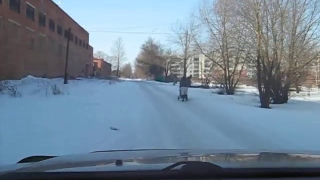 "Едем к Лёхе")) Ст.Русса. 70 лет после бомбёжки. смотреть онлайн