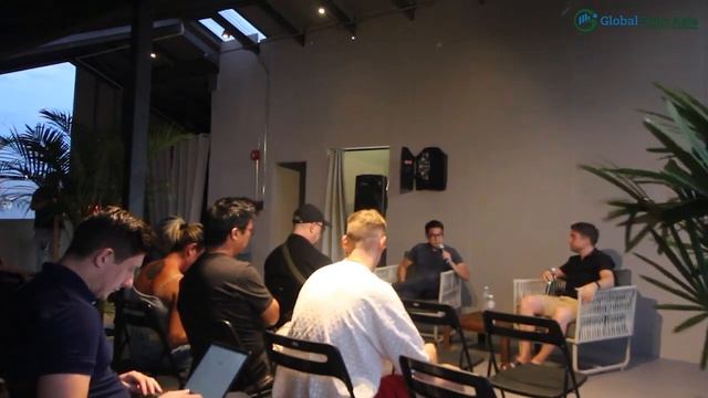 Video Podcast | E-commerce Rollercoaster Years смотреть онлайн