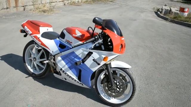 Краткий обзор и особенности эксплуатации мотоцикла Honda VFR400R NC30 смотреть онлайн