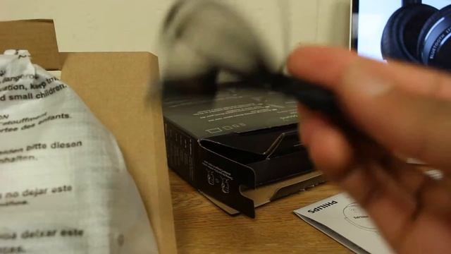 Philips SHB5500 Wireless headphones Unboxing смотреть онлайн