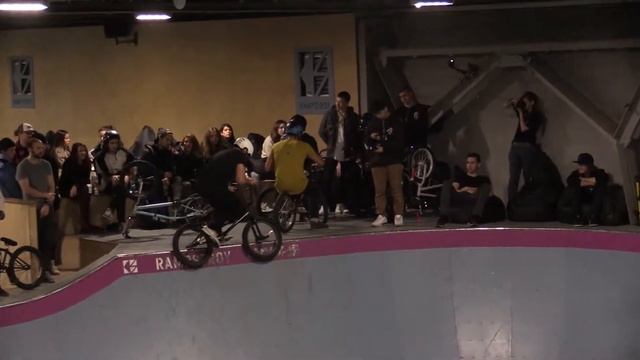 Ростомян Михаил - bmx park - ROAD TO SIMPLE 2020 смотреть онлайн