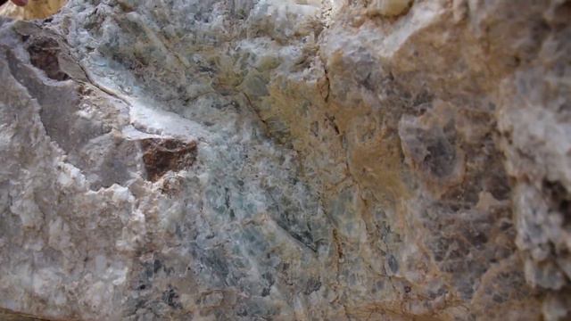 Rockhounding: Fluorite Edition! смотреть онлайн
