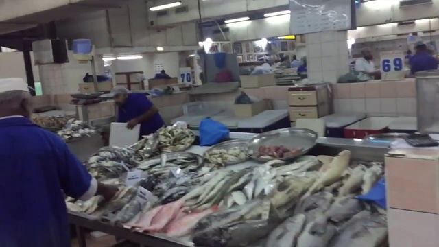 Fishmarket in Abu Dhabi (Рыбный базар) смотреть онлайн