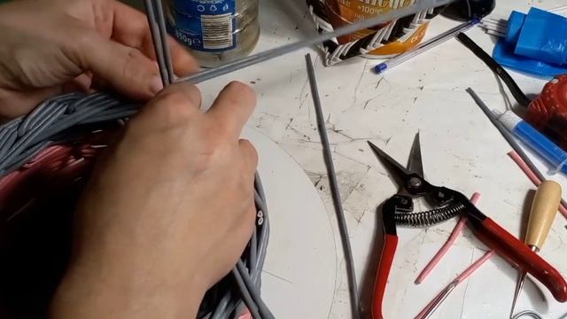 Загибка " Розга" горизонтальная на ДВОЙНЫХ стойках из газетных трубочек смотреть онлайн