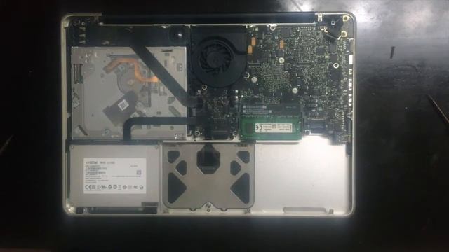 CAMBIAR BATERIA MacBook Pro Mid 2011