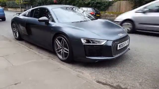 supercars car spotting new audi r8 v10 matte black running. outside and interior loud rev смотреть онлайн
