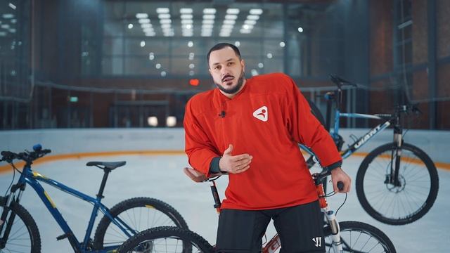 Тест шипованных покрышек для велосипеда на голом льду смотреть онлайн