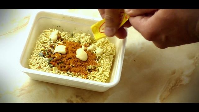 Красный Доширак с майонезным соусом! смотреть онлайн