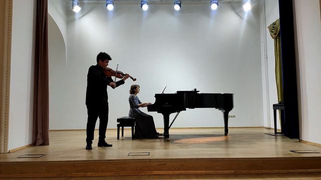 K.Stamitz - viola concerto,1 movment смотреть онлайн