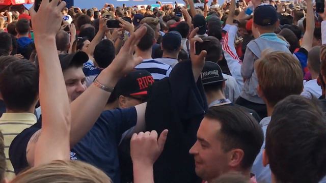 Как болели за наших в Питере. Россия - Саудовская Аравия взгляд из толпы в Санкт-Петербурге смотреть онлайн