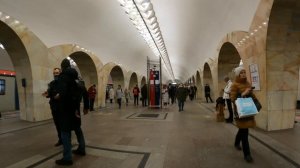 Станция метро Кузнецкий мост ► Московский метрополитен