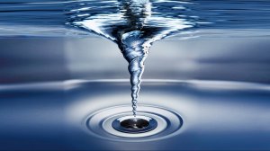 Детские опыты в домашних условиях - Торнадо в бутылке