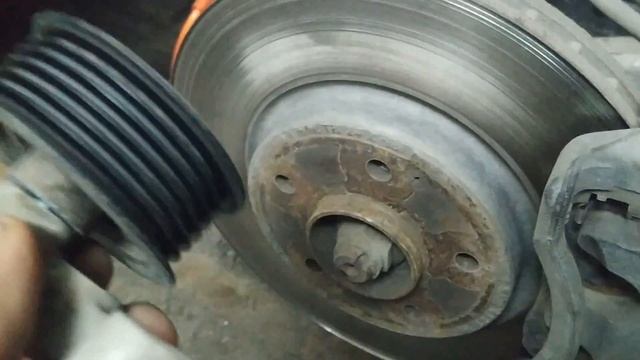 Облом болта кронштейна обводного ролика Нью Актион смотреть онлайн