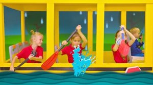 Крис едет на школьном автобусе и помогает своим друзьям добраться до школы