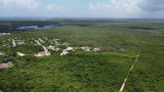 Queen Elizabeth II Botanic Park, North Side, East End, Grand Cayman by Drone смотреть онлайн