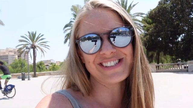 48 hours in VALENCIA, Spain | Food, City Tour & The Biggest Aquarium in Europe (Tips) смотреть онлайн