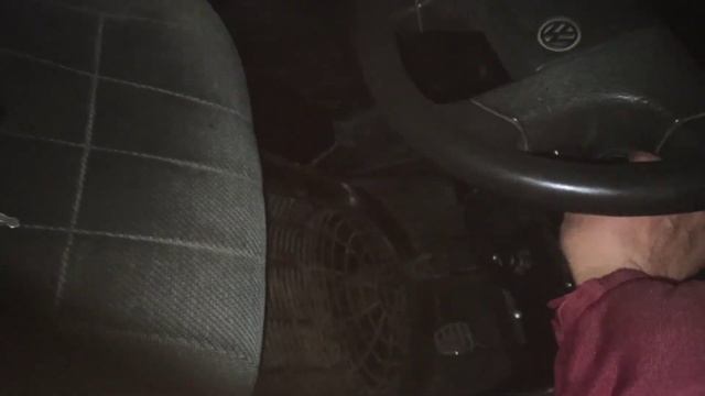 Не показывает уровень топлива на Пассате Б3. Одна из возможных поломок и ее ремонт. бензонасос. смотреть онлайн