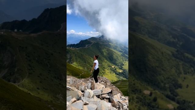 #йогакаждыйдень #горы #сочи #краснаяполяна #йога