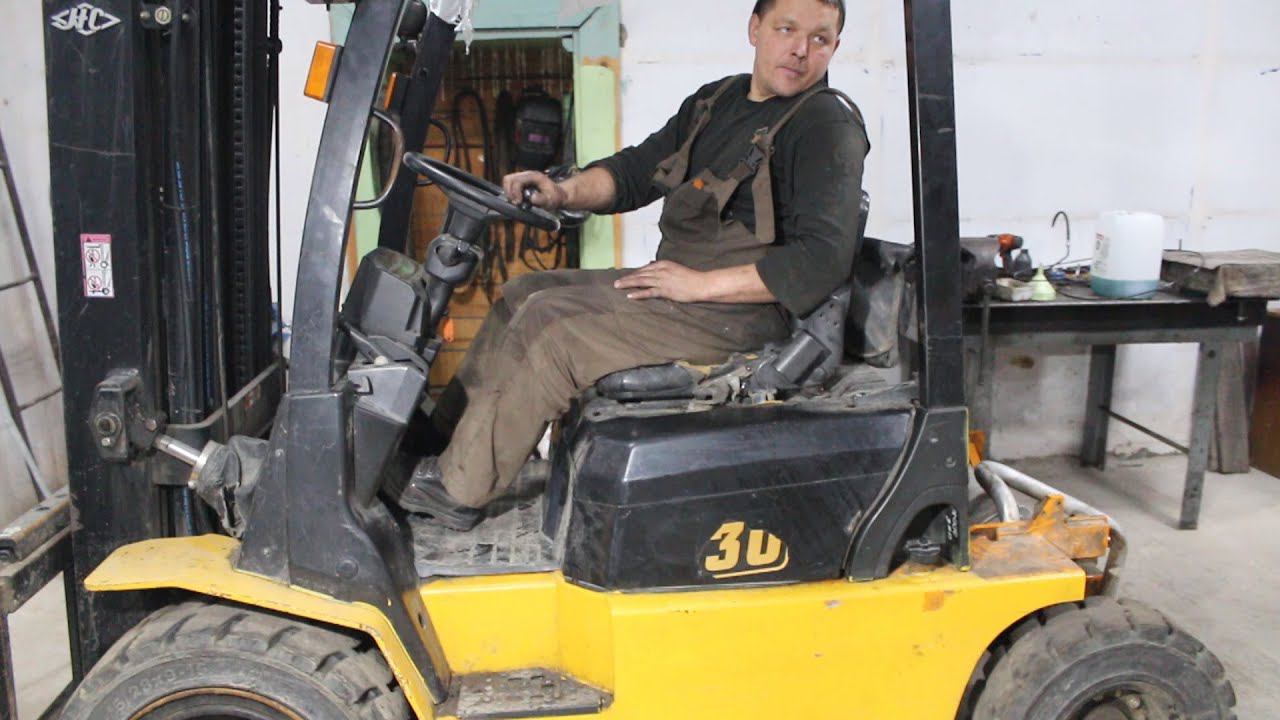 Явные признаки перегрева. Выдавило сальники. Двигатель BY491GP, тот самый Toyota 4Y, 3Y.