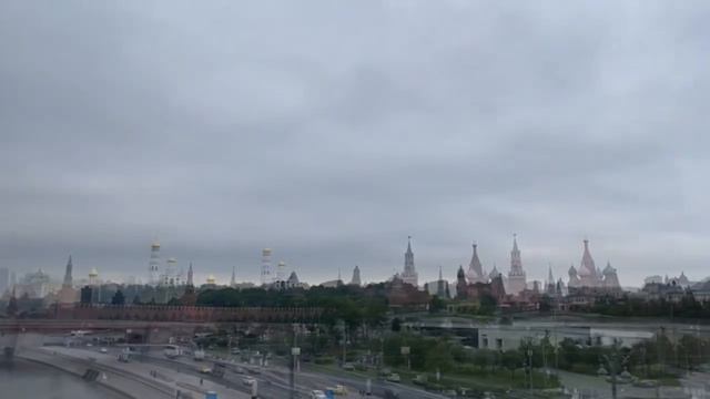Парк Зарядье в Москве / Пропасть на целый день смотреть онлайн