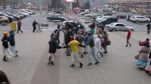 ХАРИ НАМА ВОКЗАЛ ДНЕПРОПЕТРОВСК 2 марта 2013 смотреть онлайн