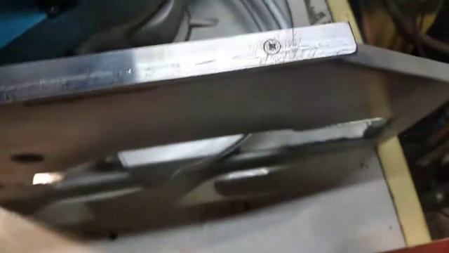 простая самодельная шинка под ручную циркулярку из ламинатной доски смотреть онлайн