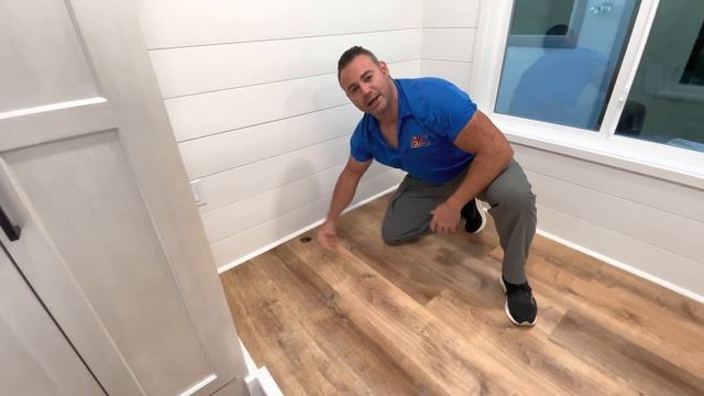 Decathlon Tiny Homes 24' Athena Model: Dorothy Walkthrough Tour! смотреть онлайн
