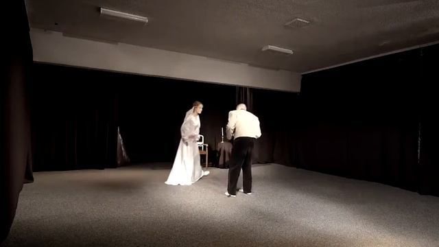 Jõuluetendus "jõululaul" M.Oomeri teatri esituses смотреть онлайн