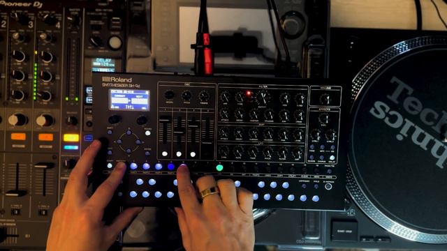 ROLAND SH-4d // DEEP HOUSE MUSIC DAWLESS JAM