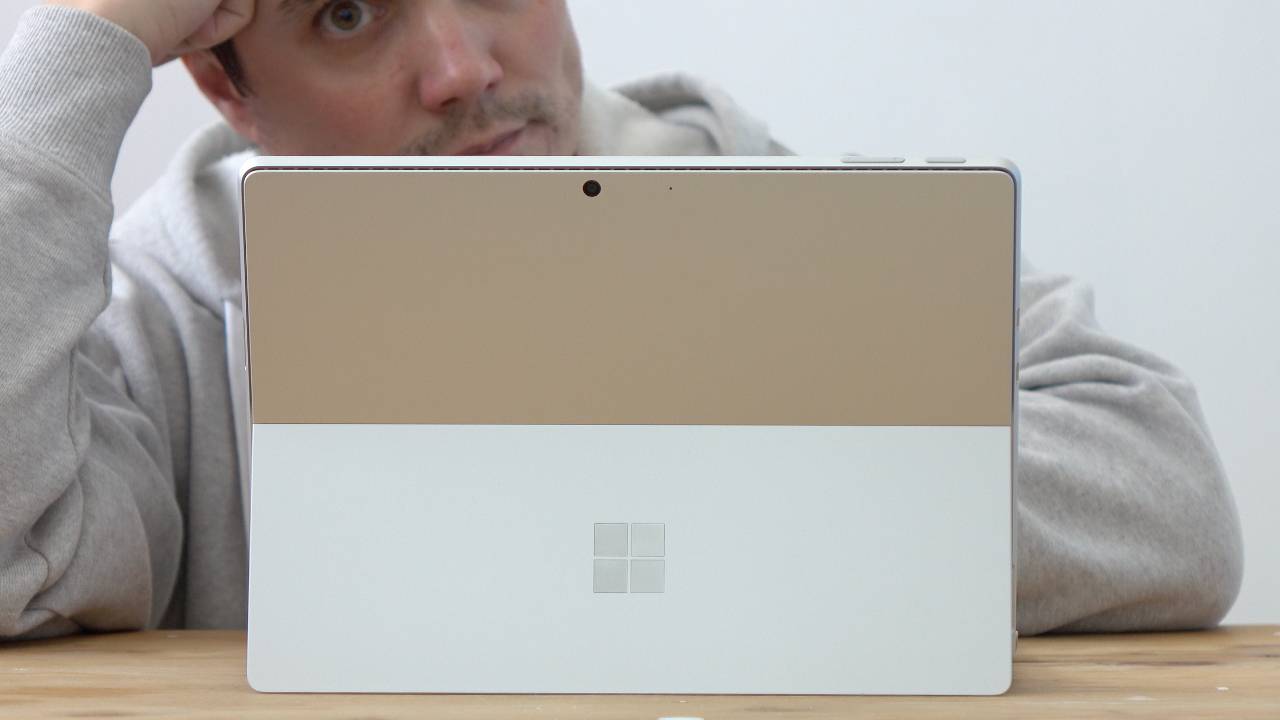 Когда есть только одна гора, всем понятно, что значит достичь вершины | Эссе по Surface Pro Copilot