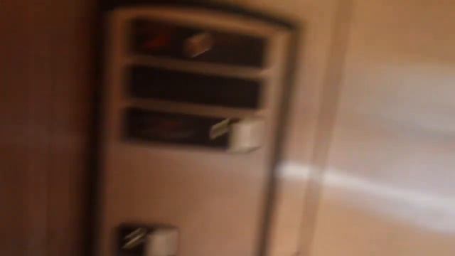 1 minute ride On The Schindler HT 330A Hydraullic Elevator At The Lynnbrook Center, Raleigh NC смотреть онлайн