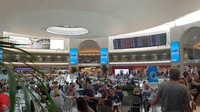 Ben Gurion Tel Aviv, Israel Airport (TLV) смотреть онлайн