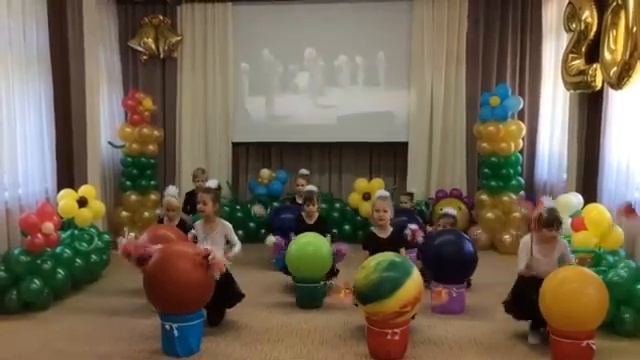 Танцевальная композиция "Шалунишки" смотреть онлайн