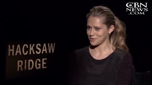 Hacksaw Ridge: New Mel Gibson Film Honors WWII Hero Desmond Doss смотреть онлайн