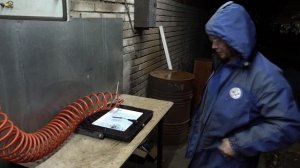 Как снять стекло большого прожектора.