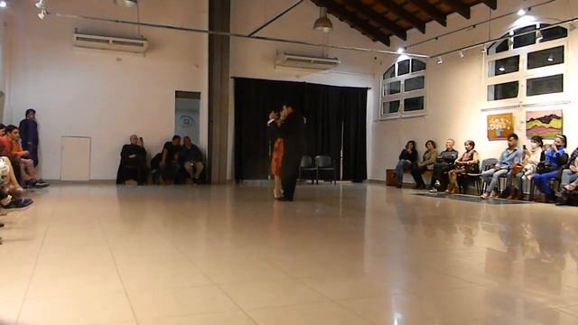 Paola y Fernando - Tango: Yuyo Brujo смотреть онлайн