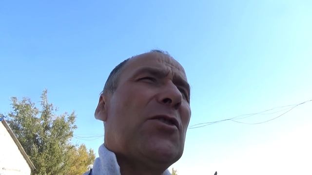 Купил ячмень нужно таскать в склад . смотреть онлайн