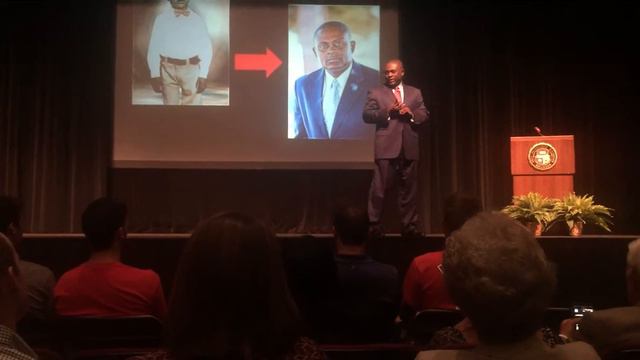 Bennet Omalu, M.D., at the University of Missouri смотреть онлайн