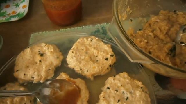 Острые бургеры из курицы в микроволновке смотреть онлайн