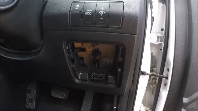 Hyundai i30 OBD2 Diagnostics Port, Fusebox Locations & Fuse Diagram смотреть онлайн