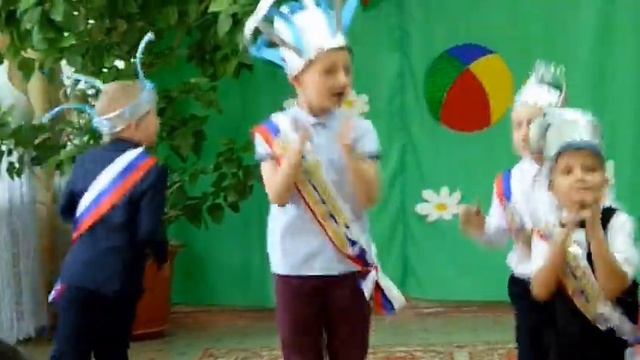 Танец "Десять лунатиков" на выпускном 2016 д/с №31 смотреть онлайн