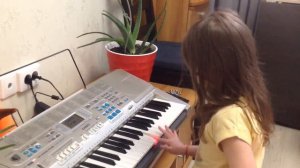 Играем на синтезаторе