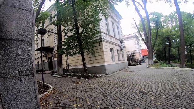 Экскурсия Светланская улица Владивосток с Андреем Якиным.Полуденный залп. Японский ресторан UMAMI смотреть онлайн