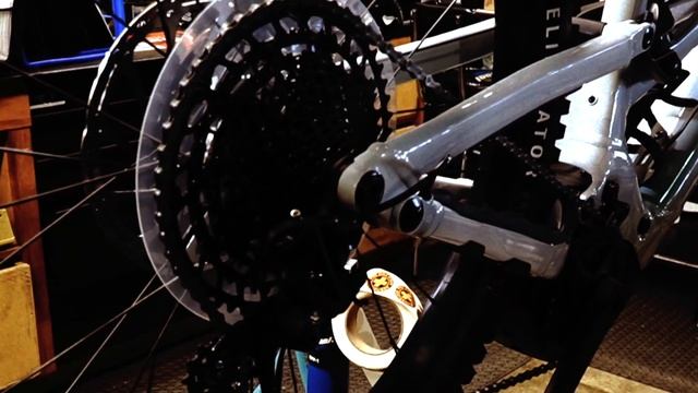 Specialized Turbo Levo unboxing. смотреть онлайн