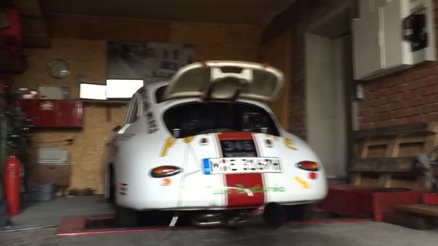 Porsche 356 Sound and Fire смотреть онлайн