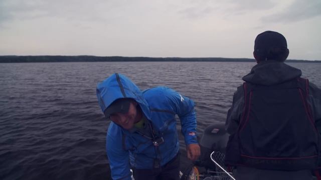 Ловля щуки на Чебоксарском водохранилище с Олегом Милешкиным. Рыбий Жыр 3 сезон 4 выпуск. смотреть онлайн