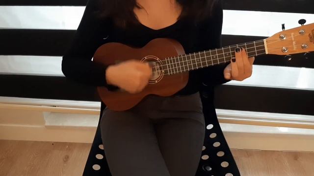 Uslanmıyor Bu-Zeynep Bastık Ukulele Cover #uslanmıyorbu #ukulele #cover #zeynepbastık смотреть онлайн
